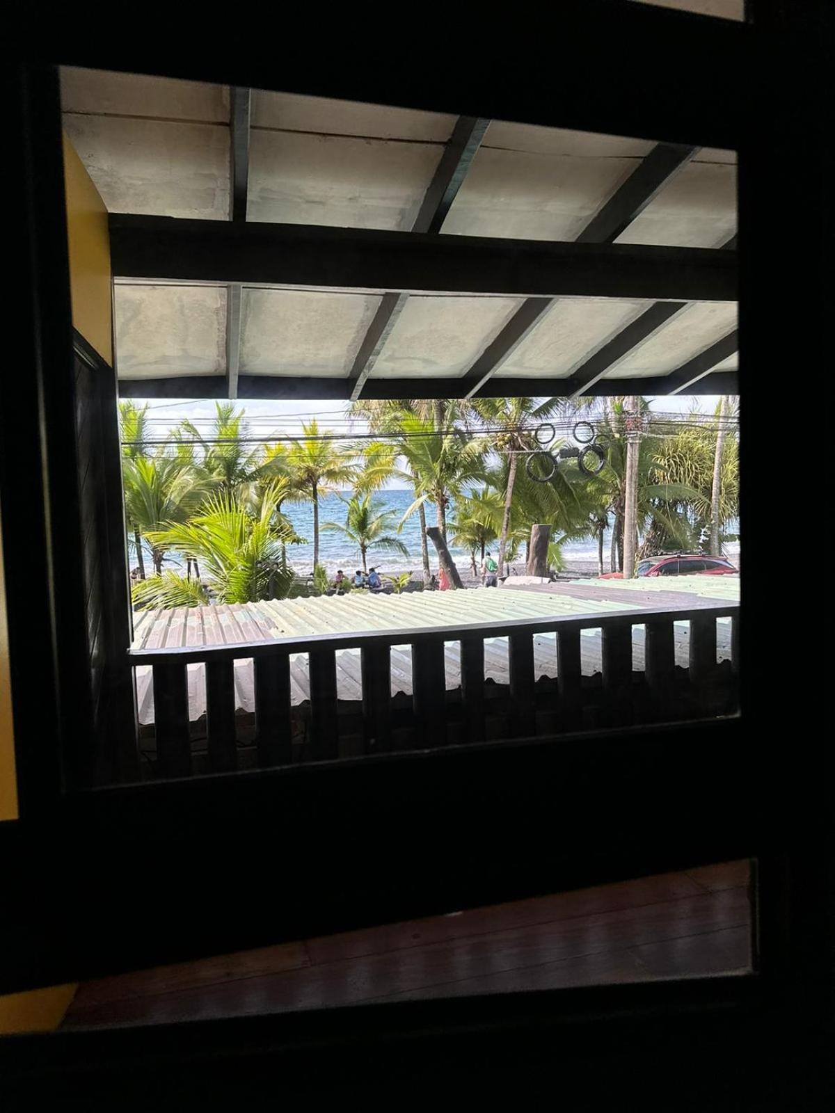 Playa Negra Brewing Beachfront Hotel Puerto Viejo de Talamanca 外观 照片