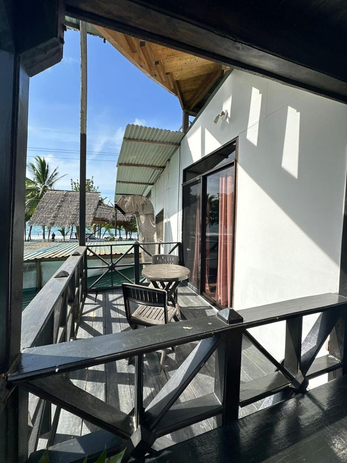 Playa Negra Brewing Beachfront Hotel Puerto Viejo de Talamanca 外观 照片